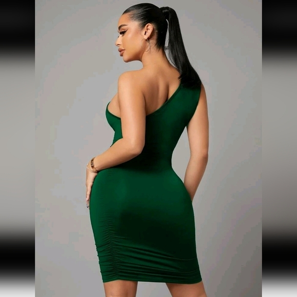 Green One-Shoulder Dress With Cut Out- Medium - Picture 3 of 5